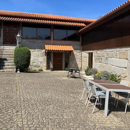 Bergui Guesthouse - Guimarães Exterior photo