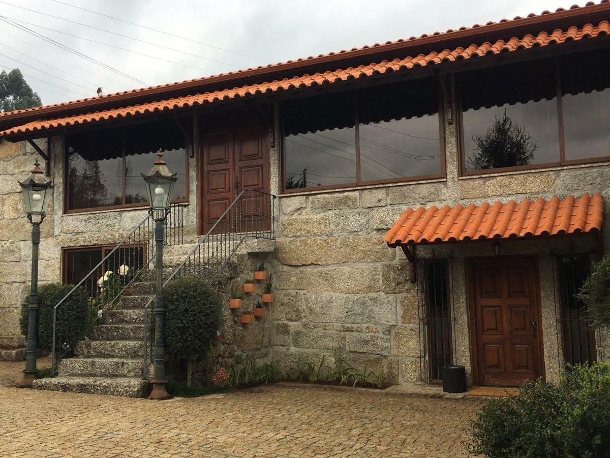 Bergui Guesthouse - Guimarães Exterior photo