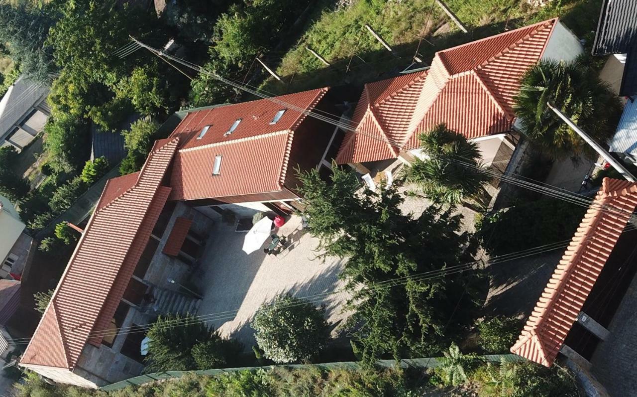 Bergui Guesthouse - Guimarães Exterior photo